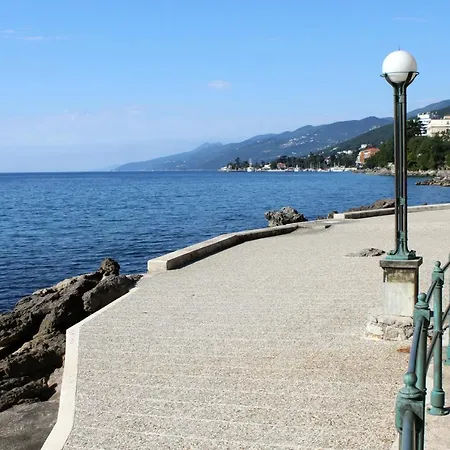 With A Parking Space - Volosko, - 7897 Appartamento Abbazia